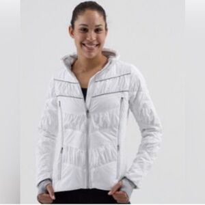 Lululemon white outward Bound poly filled jacket